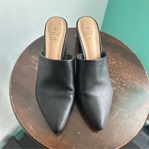 Call it Spring Black Vegan Leather Pointed Toe Mules Slides Size 6.5
